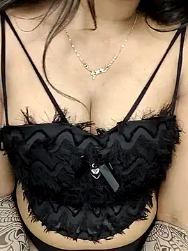 Love Evaa online show from 02.01.25