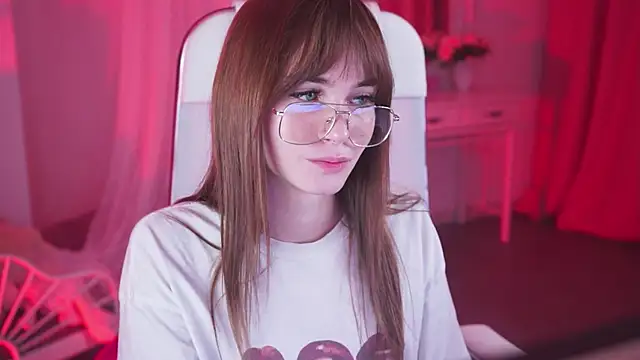 Snapshot of DakotaaJohnnson chatting on 01.30.25 DakotaaJohnnson online show from 01.30.25