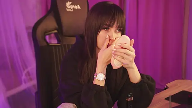 Snapshot of DakotaaJohnnson chatting on 03.14.25 DakotaaJohnnson online show from 03.14.25