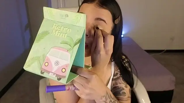 Nicole Foxx  online show from 10.09.25