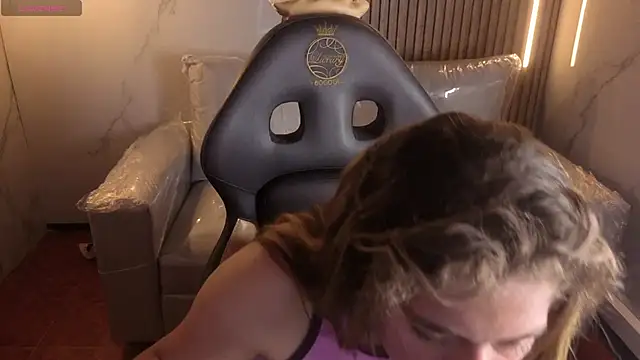 Kitten Cam online show from 12.16.25