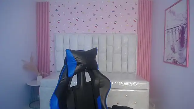 Snapshot of shalon_diaz_s chatting on 01.17.26 shalon diaz s online show from 01.17.26