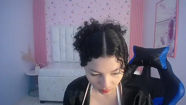 Snapshot of shalon_diaz_s chatting on 01.19.26 shalon diaz s online show from 01.19.26