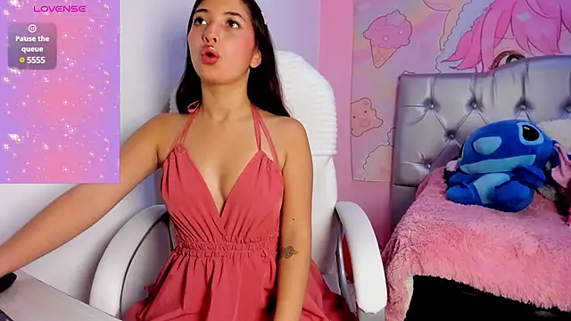 Snapshot of sofia__james chatting on 02.17.25 sofia james online show from 02.17.25