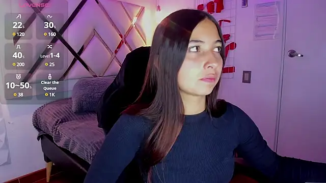 Snapshot of sofia__james chatting on 03.13.25 sofia james online show from 03.13.25