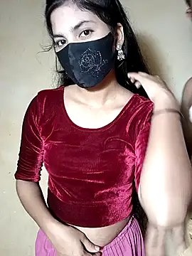 Hot couple 1 online show from 10.24.25