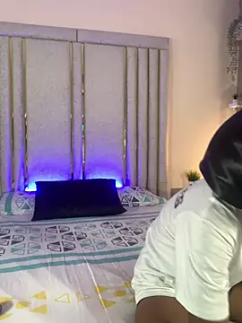 Liincostelloo online show from 02.26.25