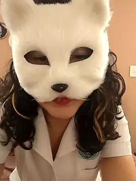 Snapshot of GinnyDelice chatting on 01.29.25 GinnyDelice online show from 01.29.25