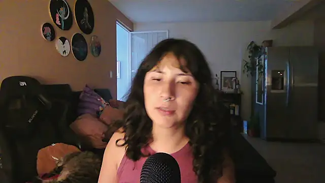 Snapshot of GinnyDelice chatting on 09.09.25 GinnyDelice online show from 09.09.25
