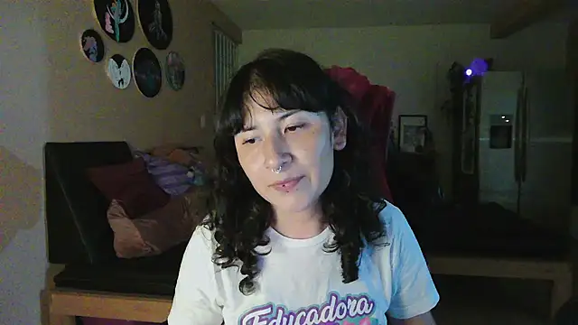 Snapshot of GinnyDelice chatting on 09.12.25 GinnyDelice online show from 09.12.25