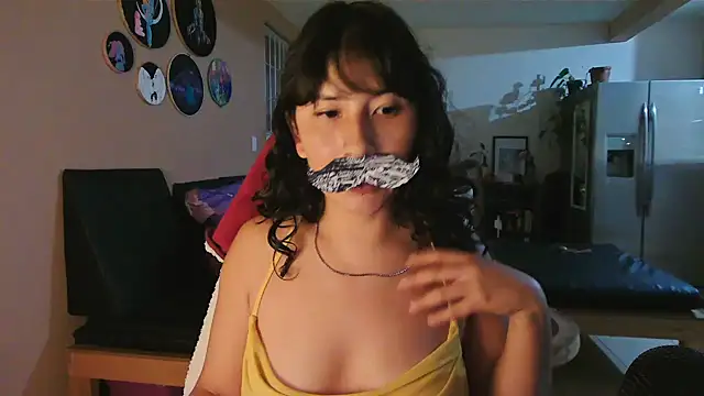 Snapshot of GinnyDelice chatting on 09.16.25 GinnyDelice online show from 09.16.25