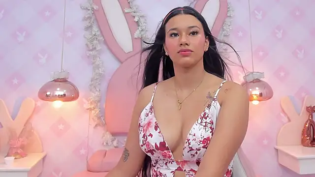 LIA SWAN  online show from 01.11.26