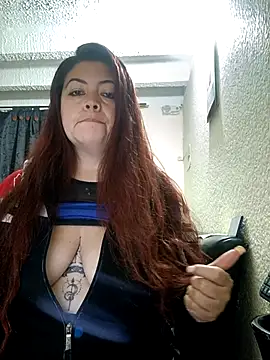 queencarlota82 online show from 03.14.25