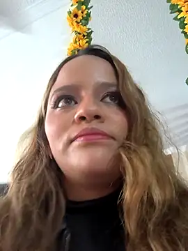 victoria  floyd online show from 10.20.25