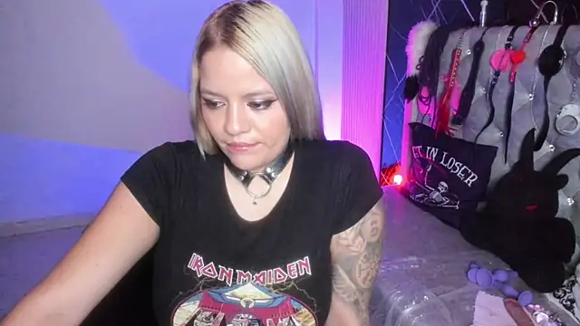 victoria  floyd online show from 10.27.25