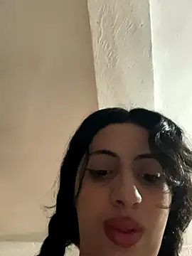 Snapshot of majdolin78 chatting on 11.01.25 majdolin78 online show from 11.01.25