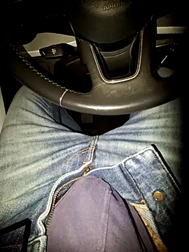 Nzino1983 online show from 03.25.26