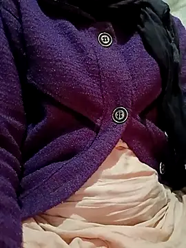 Snapshot of Sexy_Tanya69 chatting on 12.19.25 Sexy Tanya69 online show from 12.19.25