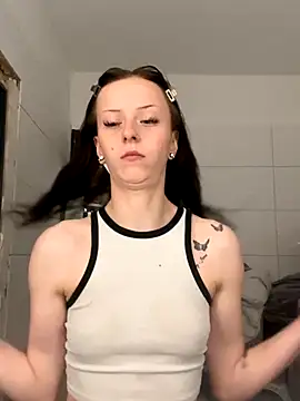 Ciara2004 online show from 11.19.25