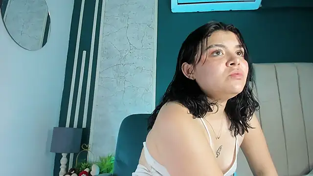 Zoe Cheshire online show from 02.25.25