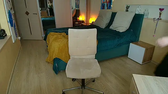 ReginaSparkle online show from 10.14.25