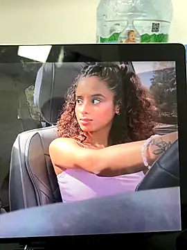 Snapshot of Themask8889 chatting on 10.06.25 Themask8889 online show from 10.06.25