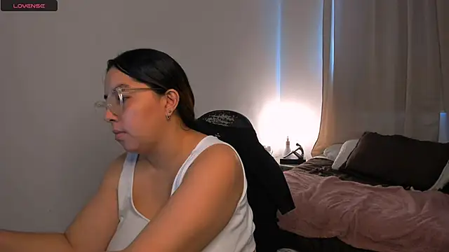 brithany olson25 online show from 10.15.25