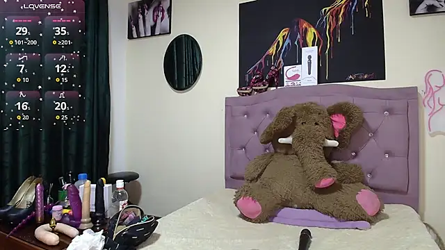 Emmie Hot online show from 11.03.25