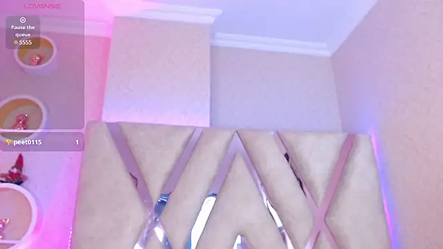 Sophia waalker  1 online show from 02.12.25