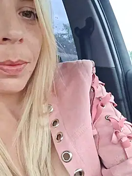 SweetyNinaOff1 online show from 05.02.26