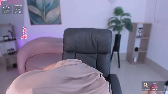 Snapshot of Ayha_khalaf chatting on 02.12.26 Ayha khalaf online show from 02.12.26