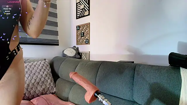 love sharol  online show from 11.25.25