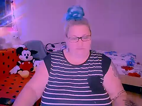 mayamayx online show from 11.29.25