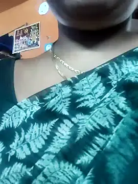 Snapshot of Vani19 chatting on 10.07.25 Vani19 online show from 10.07.25