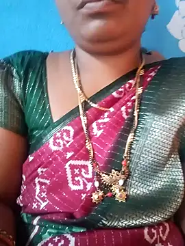 Snapshot of Vani19 chatting on 10.08.25 Vani19 online show from 10.08.25