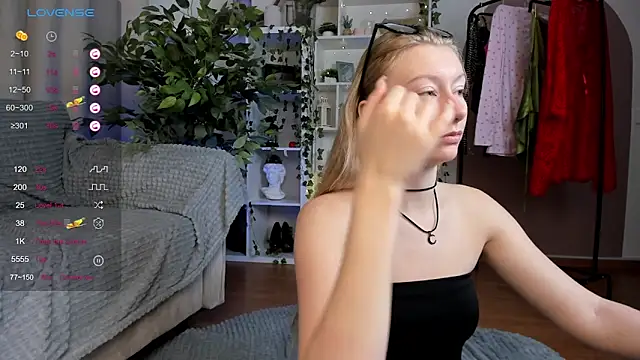 Rachel Rut online show from 10.11.25