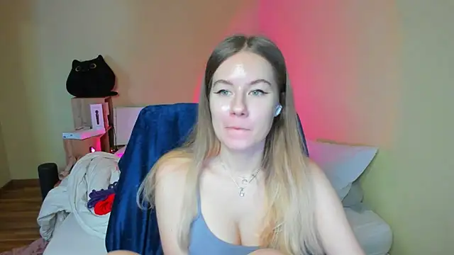 EmilyPaw online show from 02.08.25