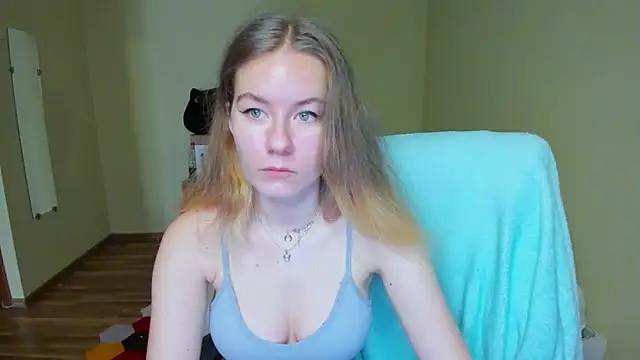 EmilyPaw online show from 03.09.25