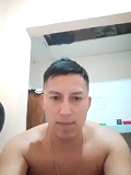 LuisMex1998 online show from 10.29.25