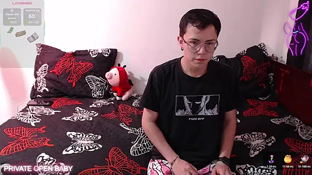 Tina 4 Charlie online show from 10.27.25