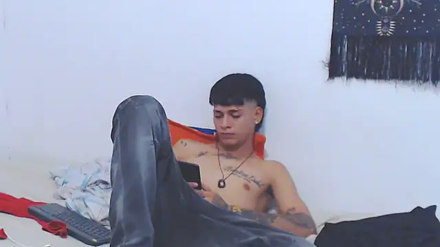 Snapshot of lu_nastyboy18 chatting on 09.20.25 lu nastyboy18 online show from 09.20.25