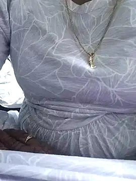 Snapshot of Tamil_Aathira chatting on 01.26.25 Tamil Aathira online show from 01.26.25