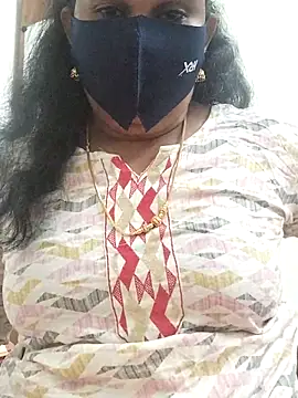 Snapshot of Tamil_Aathira chatting on 02.13.25 Tamil Aathira online show from 02.13.25