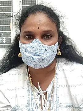 Snapshot of Tamil_Aathira chatting on 02.20.25 Tamil Aathira online show from 02.20.25