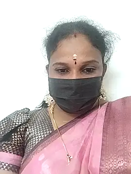 Snapshot of Tamil_Aathira chatting on 03.08.25 Tamil Aathira online show from 03.08.25