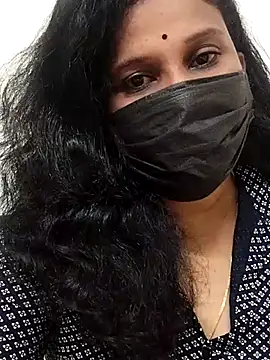 Snapshot of Tamil_Aathira chatting on 03.11.25 Tamil Aathira online show from 03.11.25