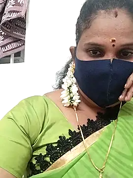 Snapshot of Tamil_Aathira chatting on 03.16.25 Tamil Aathira online show from 03.16.25