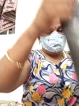 Snapshot of Tamil_Aathira chatting on 03.16.25 Tamil Aathira online show from 03.16.25