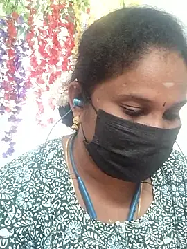 Snapshot of Tamil_Aathira chatting on 09.13.25 Tamil Aathira online show from 09.13.25