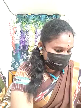 Snapshot of Tamil_Aathira chatting on 09.22.25 Tamil Aathira online show from 09.22.25